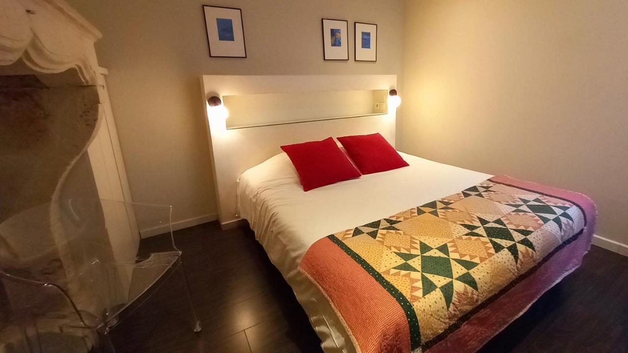 Burdigala Homes - Les Apparts De La Course Bordeaux Room photo